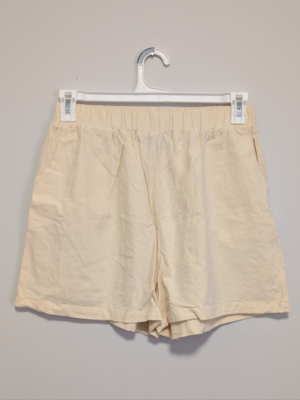 SHEIN Cream Elastic-Waist Relaxed Shorts